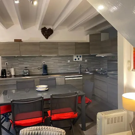 Pensjonat La Forestiere - Face Au 10 3*